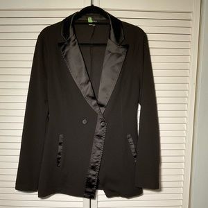 PRIVY Satin Detailed Blazer